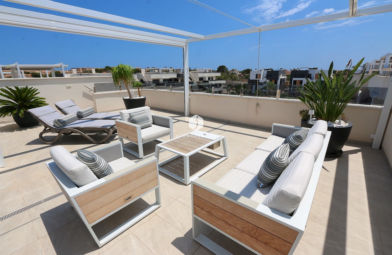 Tweedehands - Penthouse -
Orihuela Costa - Costa Blanca