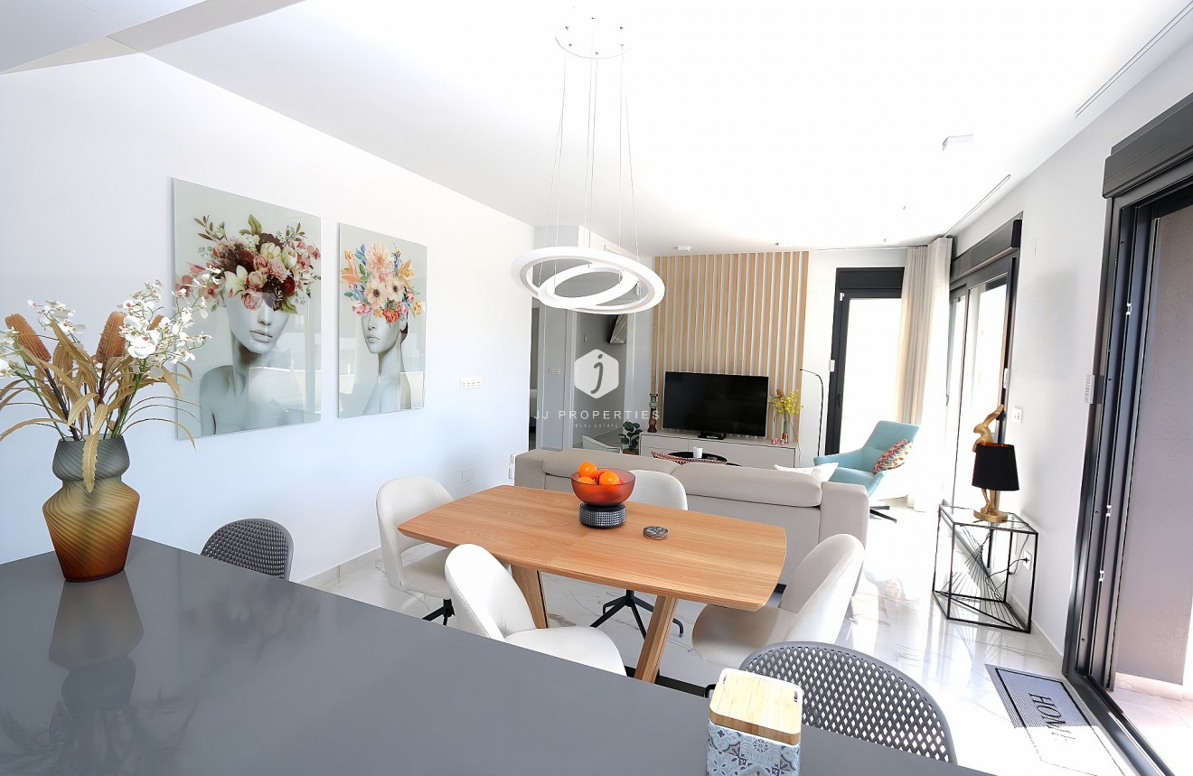 Tweedehands - Penthouse -
Orihuela Costa - Costa Blanca