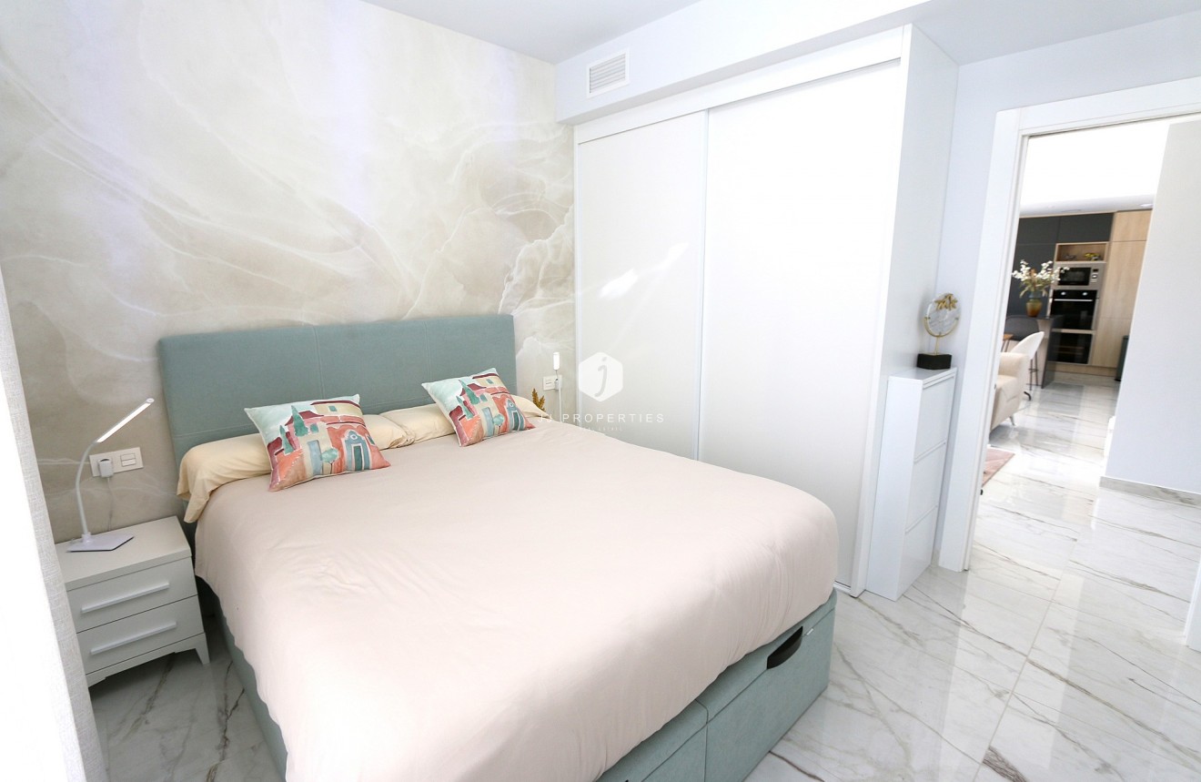 Tweedehands - Penthouse -
Orihuela Costa - Costa Blanca