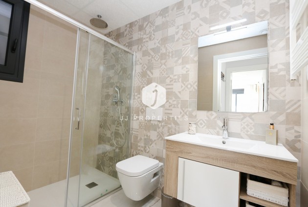 Tweedehands - Penthouse -
Orihuela Costa - Costa Blanca