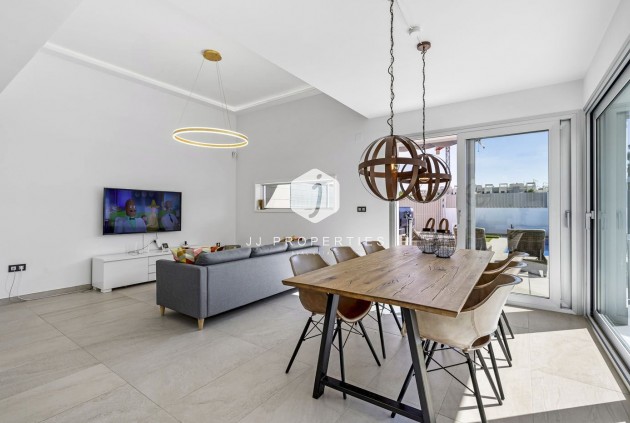 Tweedehands - Villa -
Guardamar del Segura - Costa Blanca