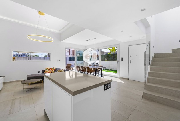 Tweedehands - Villa -
Guardamar del Segura - Costa Blanca