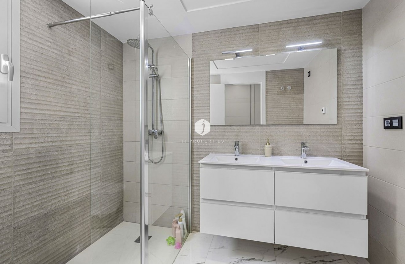 Tweedehands - Villa -
Guardamar del Segura - Costa Blanca