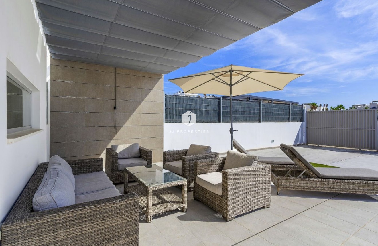 Tweedehands - Villa -
Guardamar del Segura - Costa Blanca