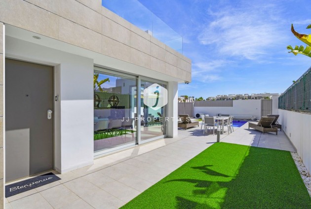 Tweedehands - Villa -
Guardamar del Segura - Costa Blanca