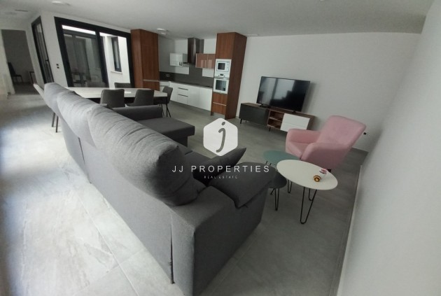 Tweedehands - Villa -
San Miguel de Salinas - Inland