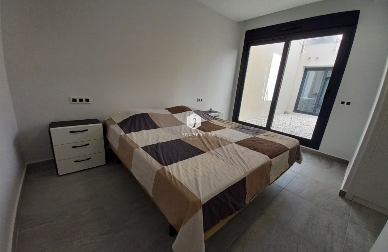 Tweedehands - Villa -
San Miguel de Salinas - Inland