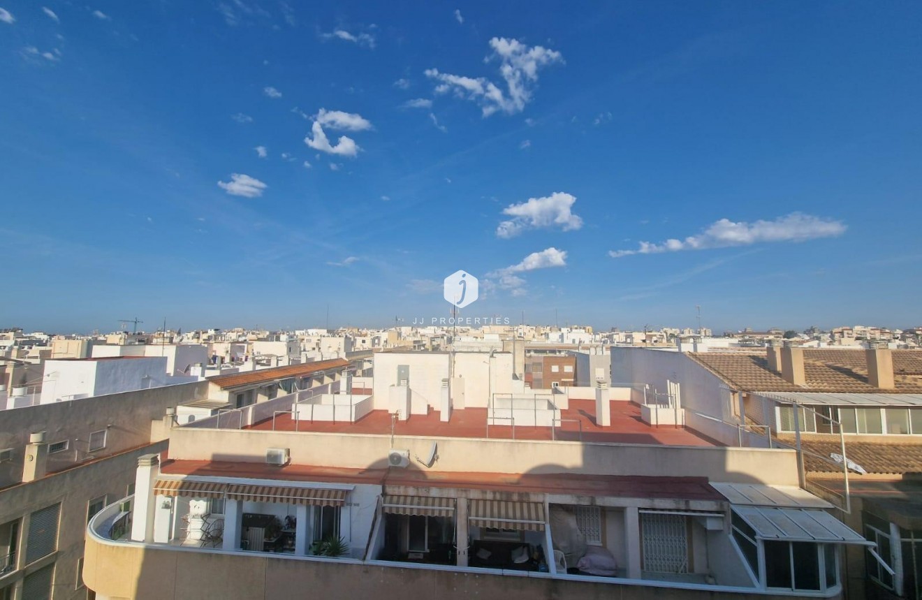 Aus zweiter Hand - Wohnung -
Torrevieja - Centro