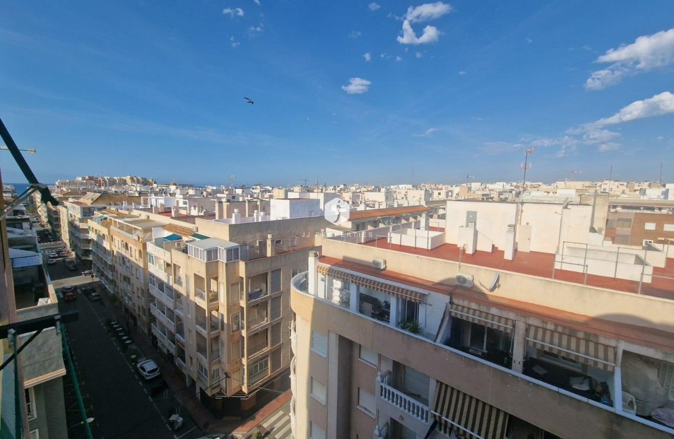 Aus zweiter Hand - Wohnung -
Torrevieja - Centro