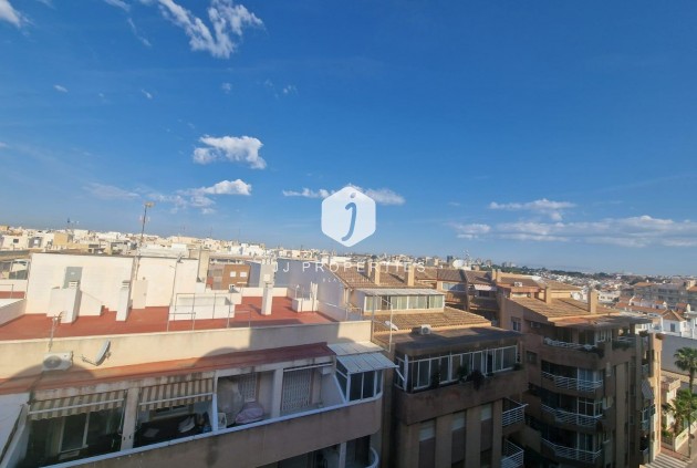 Aus zweiter Hand - Wohnung -
Torrevieja - Centro