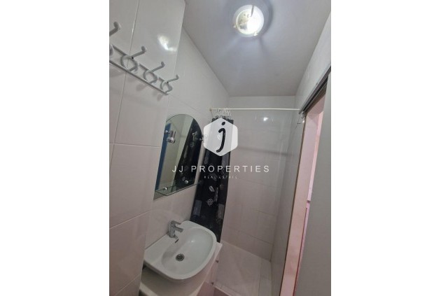 Aus zweiter Hand - Wohnung -
Torrevieja - Centro