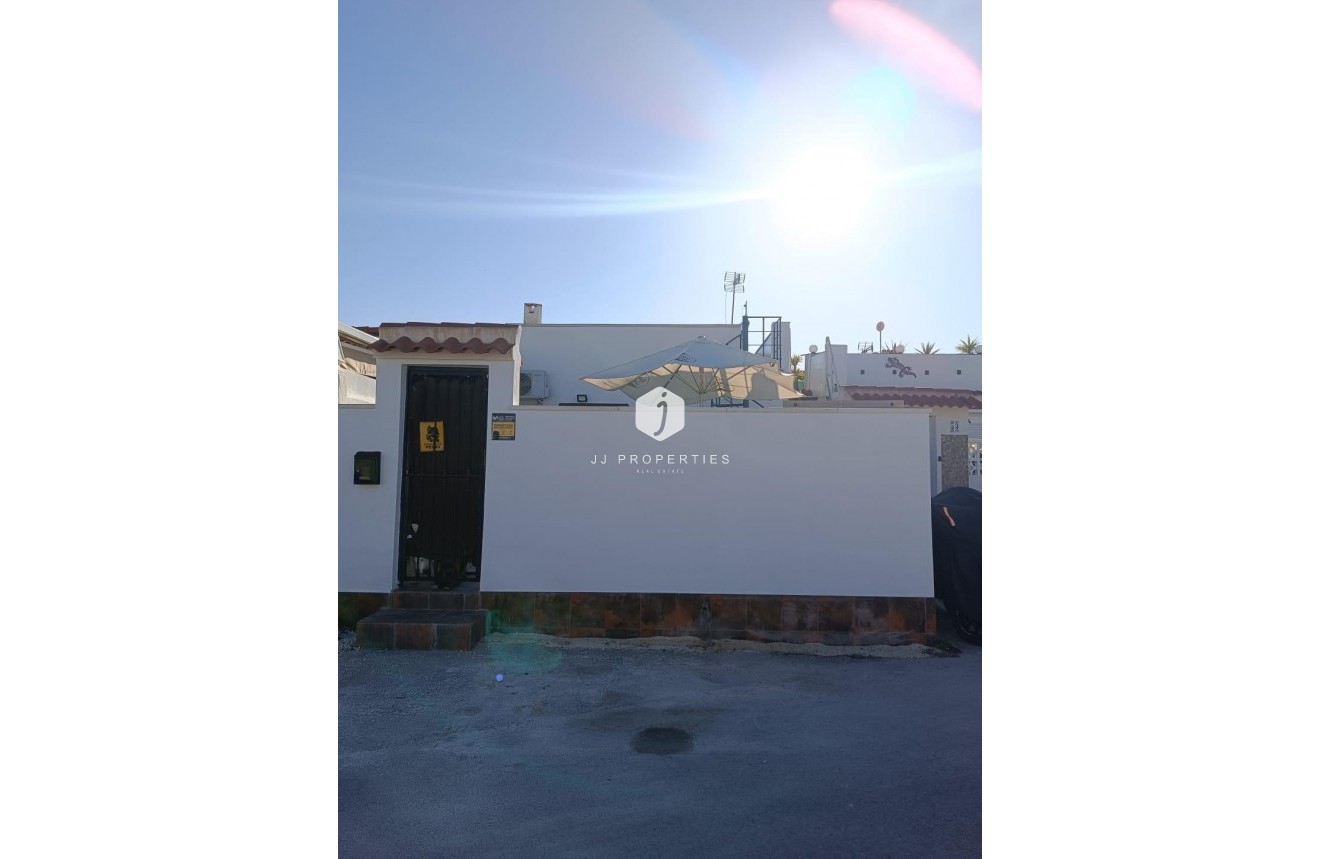 Tweedehands - Chalet -
Torrevieja - La Siesta - El Salado - Torreta