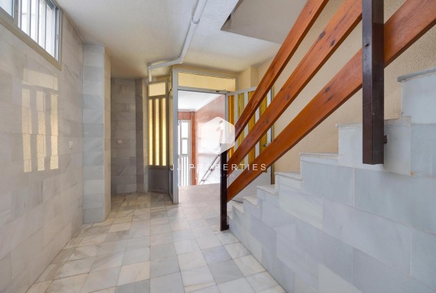 Tweedehands - Appartement / flat -
Torrevieja - Playa del Cura