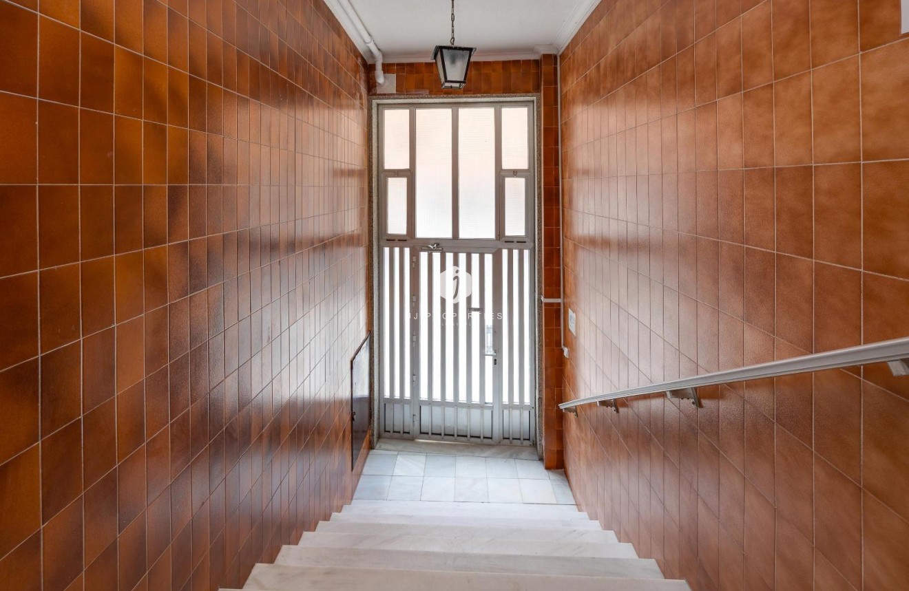 Tweedehands - Appartement / flat -
Torrevieja - Playa del Cura