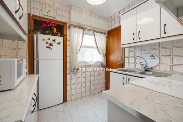 Tweedehands - Appartement / flat -
Torrevieja - Playa del Cura