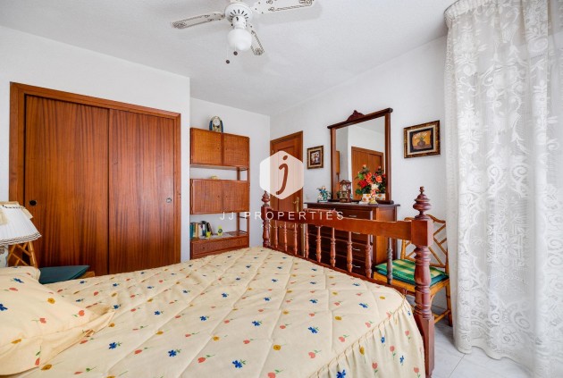 Tweedehands - Appartement / flat -
Torrevieja - Playa del Cura