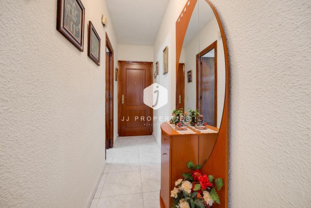 Tweedehands - Appartement / flat -
Torrevieja - Playa del Cura