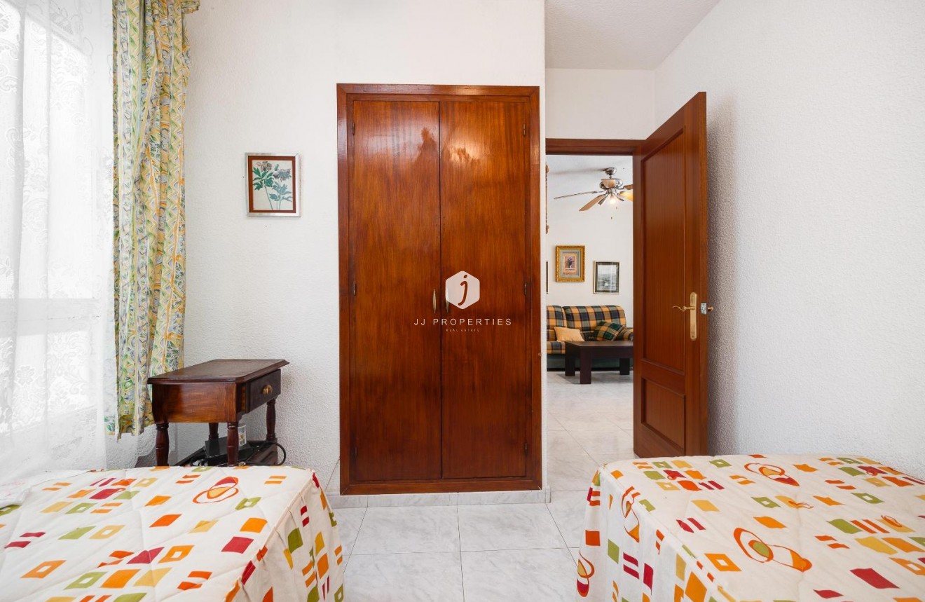 Tweedehands - Appartement / flat -
Torrevieja - Playa del Cura