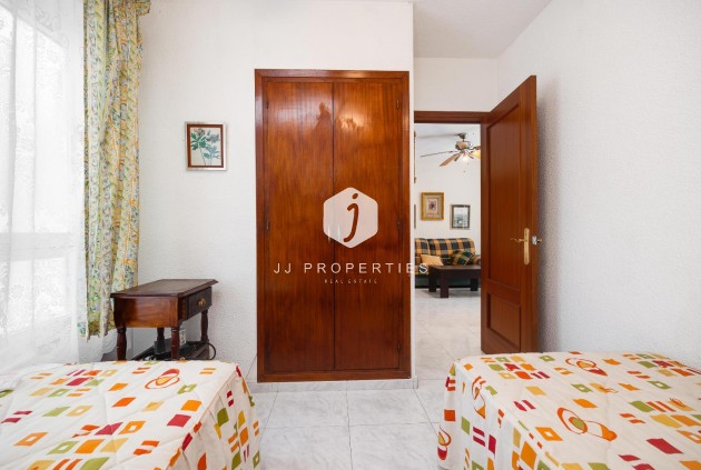 Tweedehands - Appartement / flat -
Torrevieja - Playa del Cura