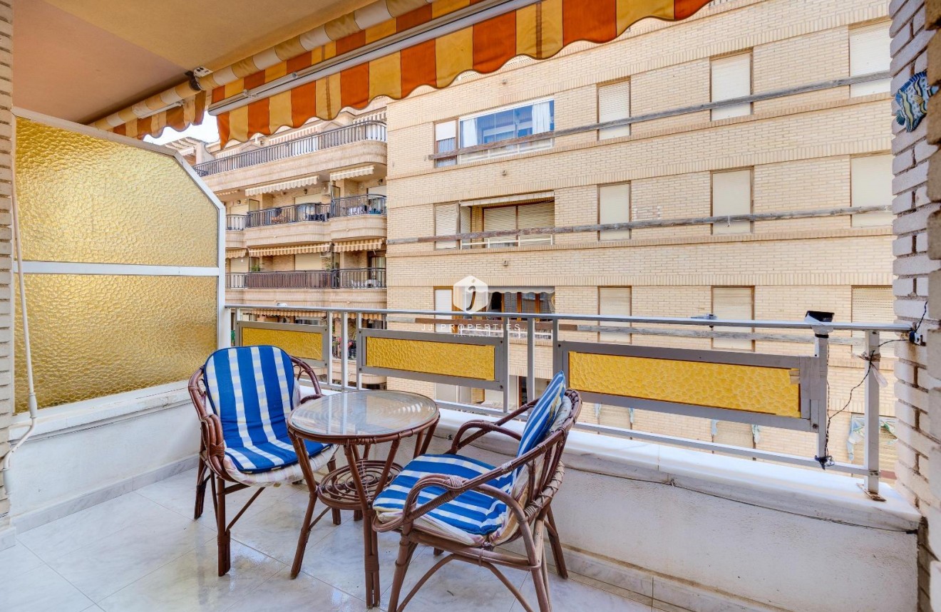 Tweedehands - Appartement / flat -
Torrevieja - Playa del Cura