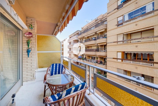Tweedehands - Appartement / flat -
Torrevieja - Playa del Cura