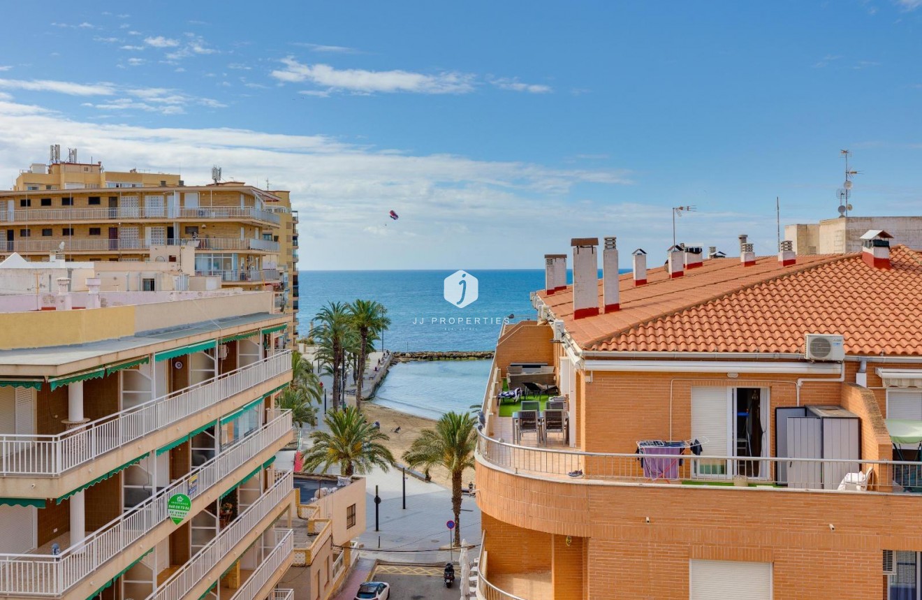Tweedehands - Appartement / flat -
Torrevieja - Playa del Cura