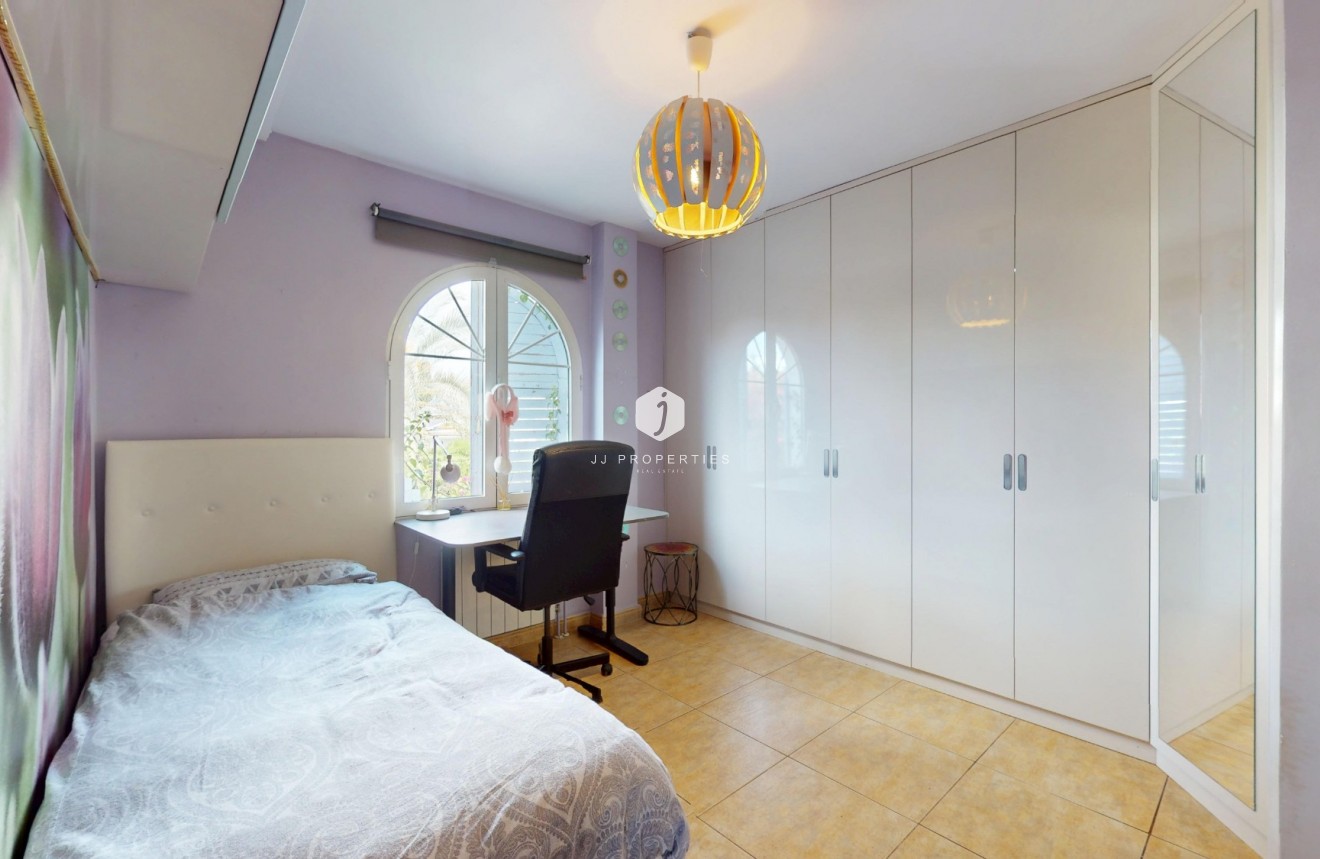 Tweedehands - Villa -
Orihuela Costa - Costa Blanca