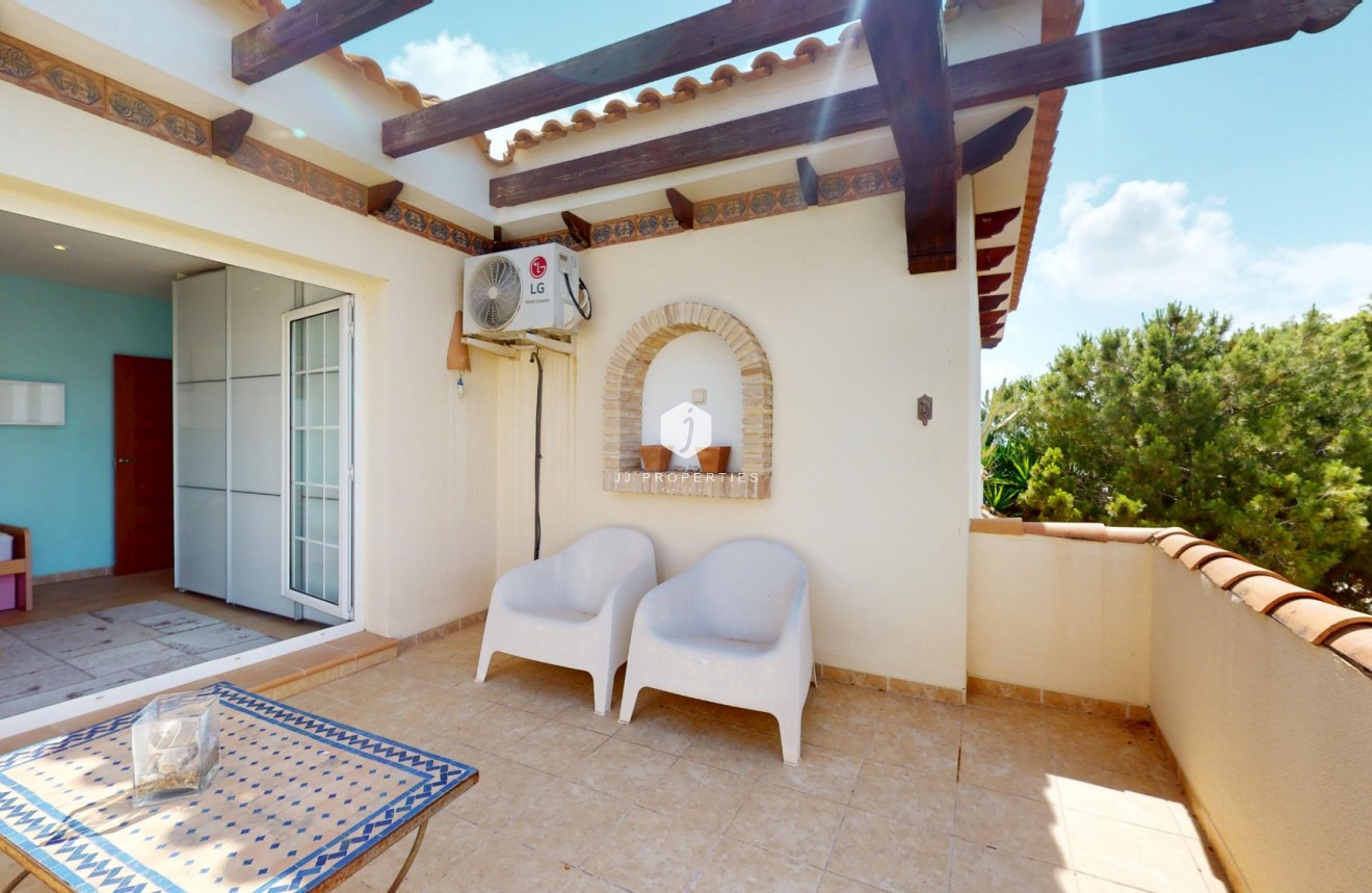 Tweedehands - Villa -
Orihuela Costa - Costa Blanca