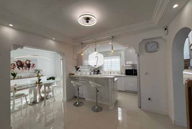 Tweedehands - Villa -
Algorfa - Inland