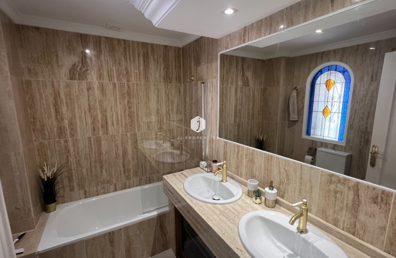 Tweedehands - Villa -
Algorfa - Inland