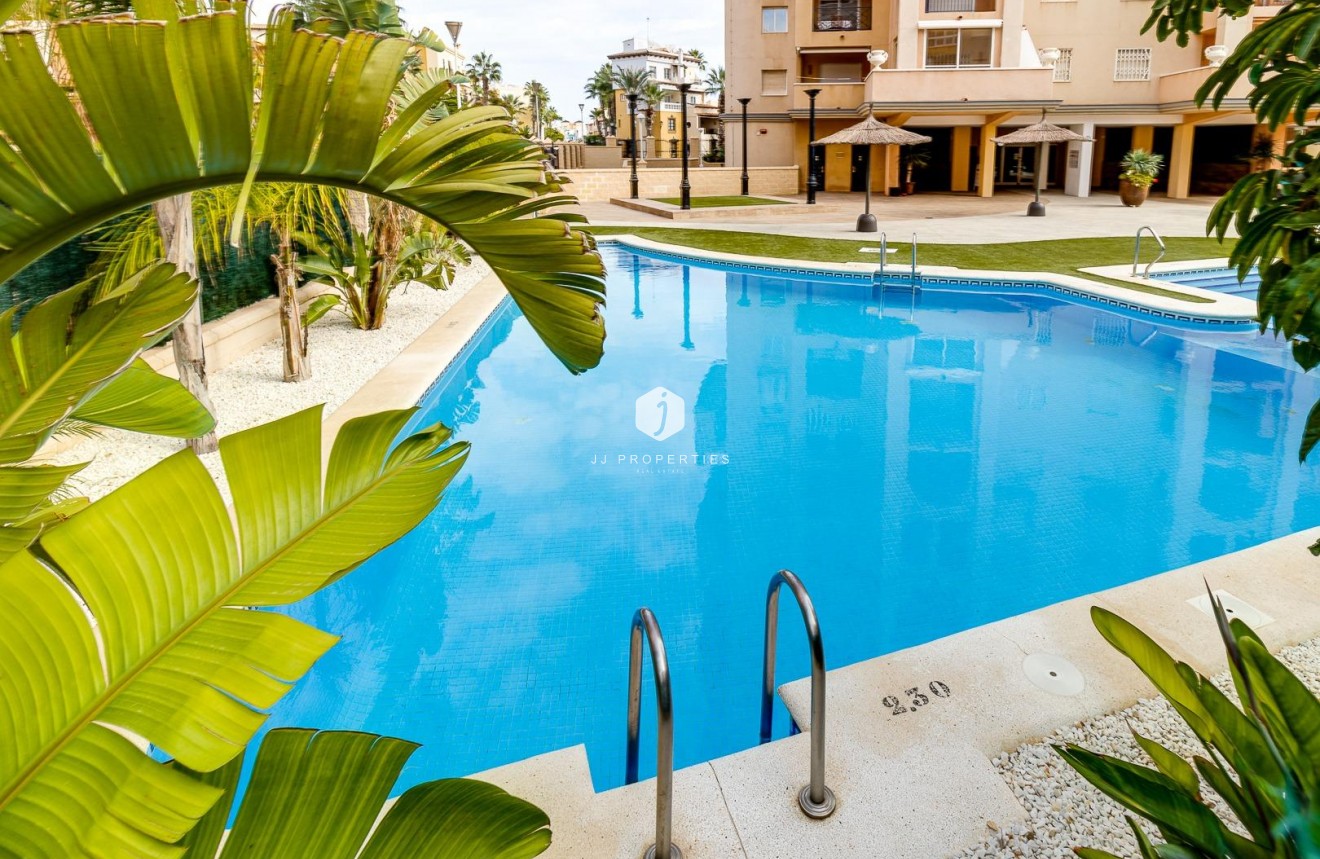 Tweedehands - Appartement / flat -
Torrevieja - Playa de los Locos