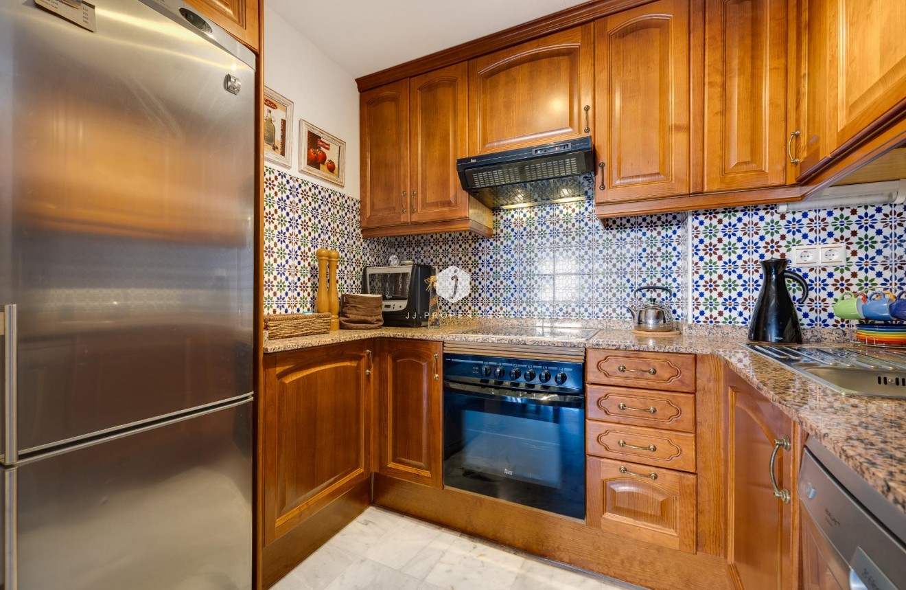 Tweedehands - Appartement / flat -
Torrevieja - Playa de los Locos