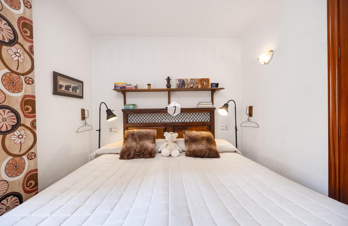 Tweedehands - Appartement / flat -
Torrevieja - Playa de los Locos