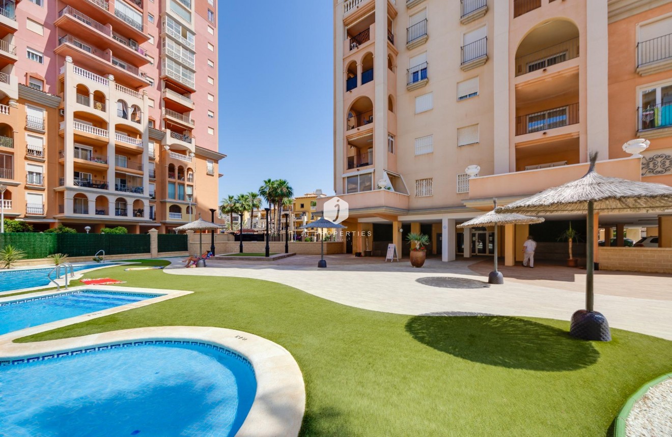 Tweedehands - Appartement / flat -
Torrevieja - Playa de los Locos