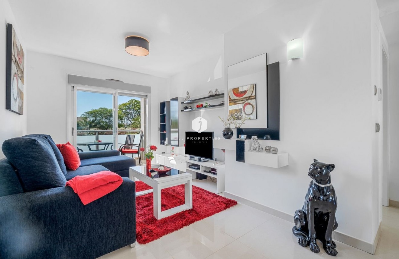 Tweedehands - Bungalow -
Punta Prima - Costa Blanca