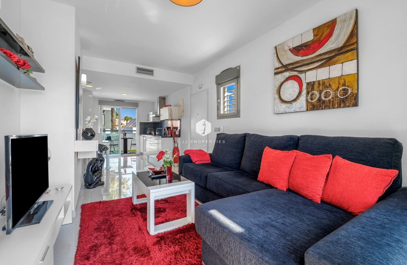 Tweedehands - Bungalow -
Punta Prima - Costa Blanca