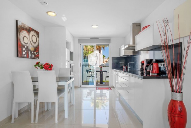 Tweedehands - Bungalow -
Punta Prima - Costa Blanca