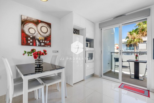 Tweedehands - Bungalow -
Punta Prima - Costa Blanca