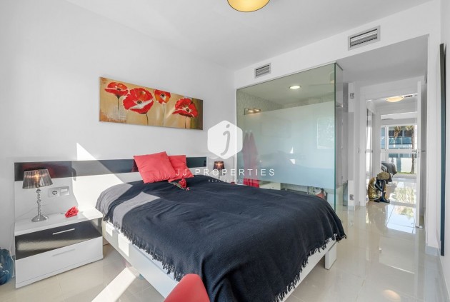 Tweedehands - Bungalow -
Punta Prima - Costa Blanca