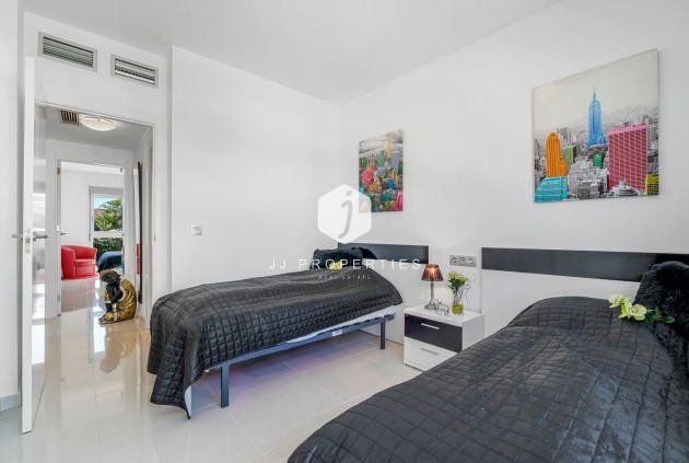 Tweedehands - Bungalow -
Punta Prima - Costa Blanca