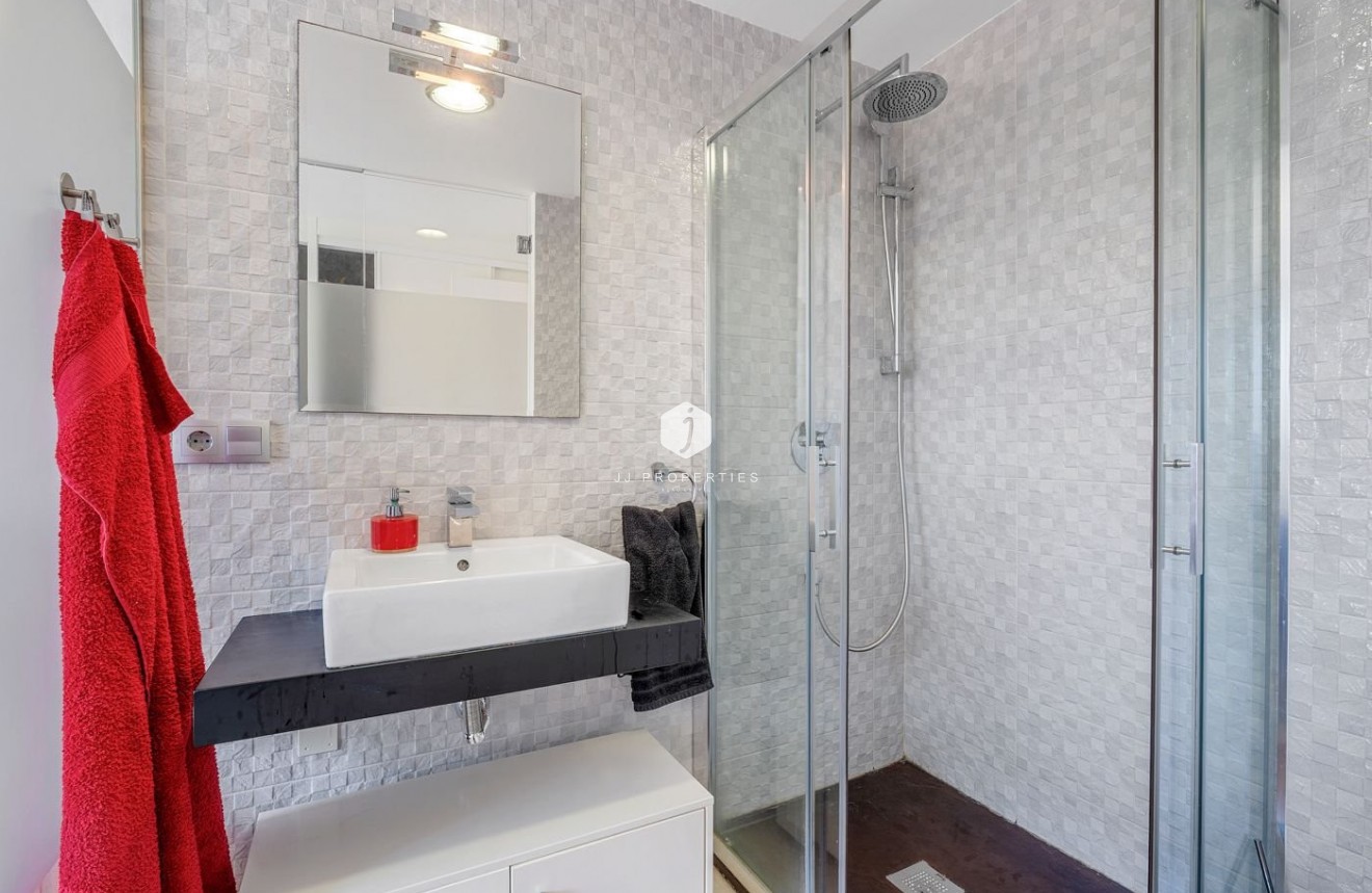 Tweedehands - Bungalow -
Punta Prima - Costa Blanca