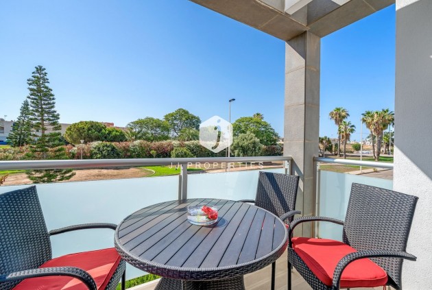 Tweedehands - Bungalow -
Punta Prima - Costa Blanca