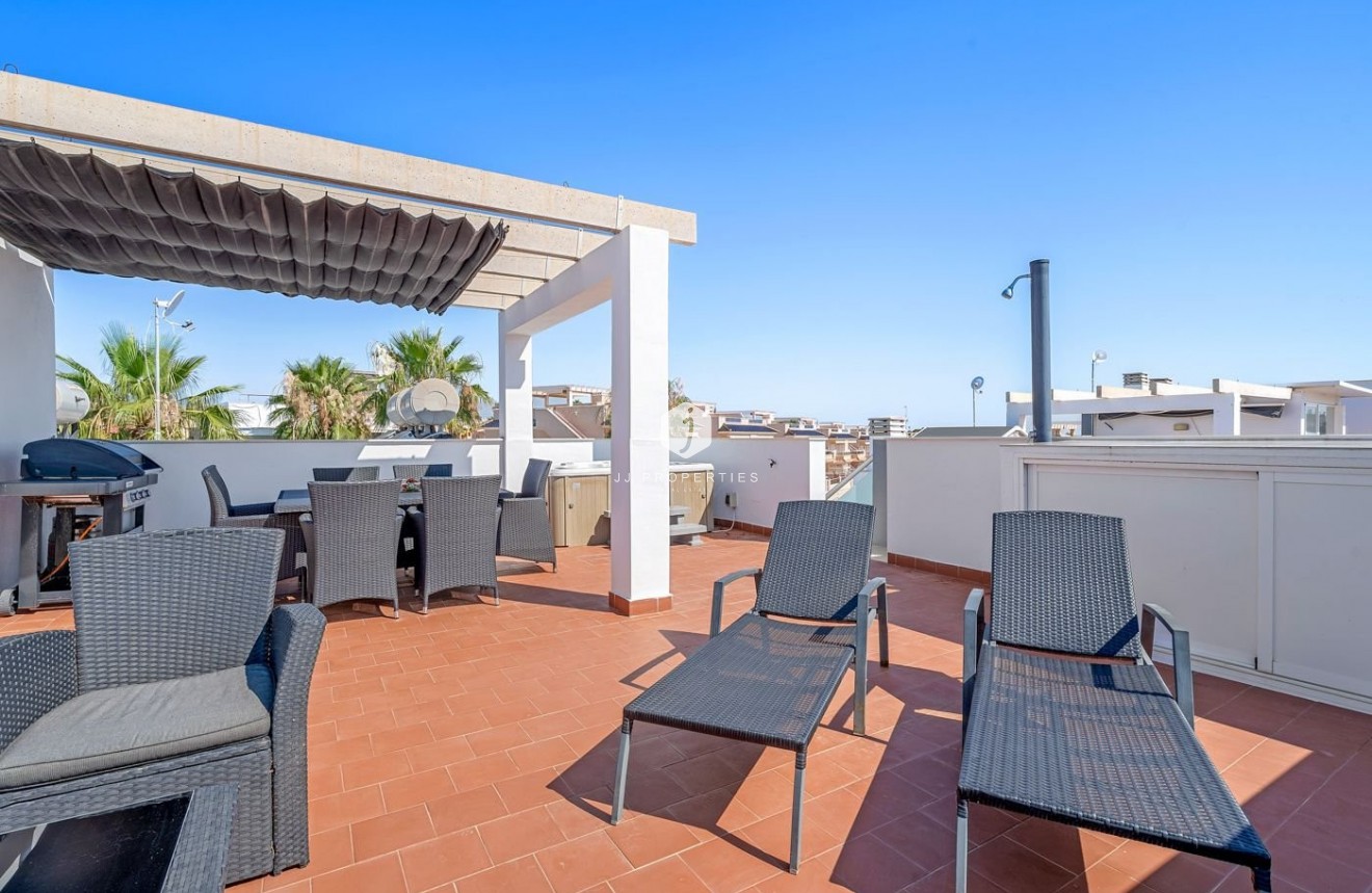 Tweedehands - Bungalow -
Punta Prima - Costa Blanca