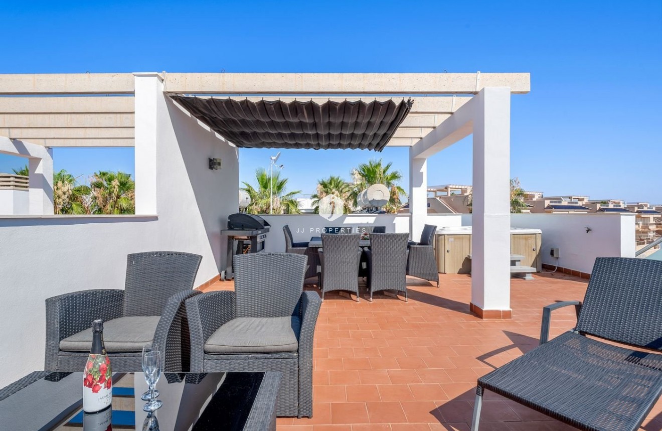 Tweedehands - Bungalow -
Punta Prima - Costa Blanca