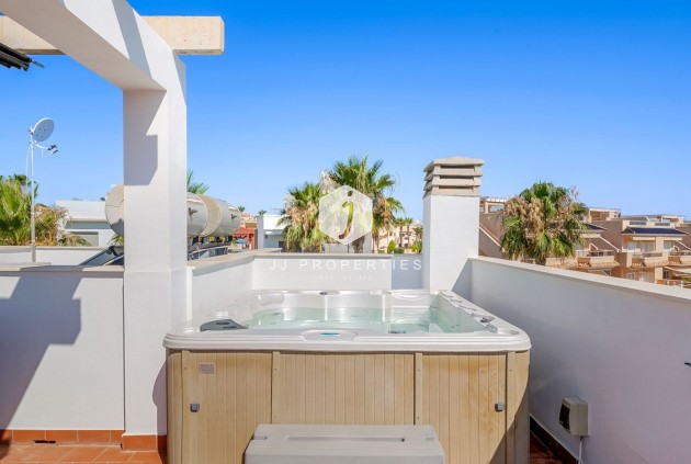 Tweedehands - Bungalow -
Punta Prima - Costa Blanca