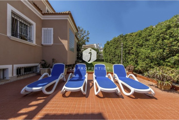 Tweedehands - Villa -
La Mata - Costa Blanca