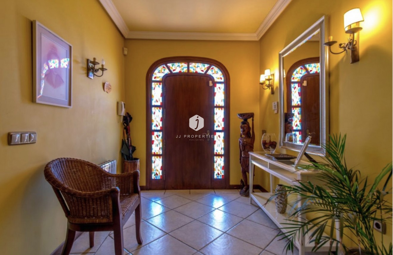 Tweedehands - Villa -
La Mata - Costa Blanca