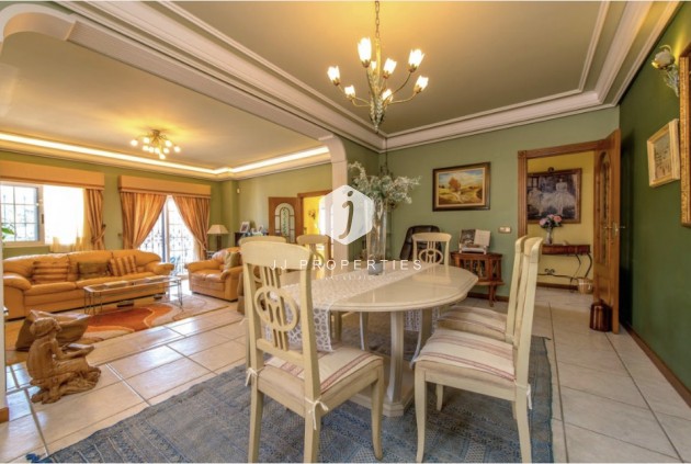 Tweedehands - Villa -
La Mata - Costa Blanca