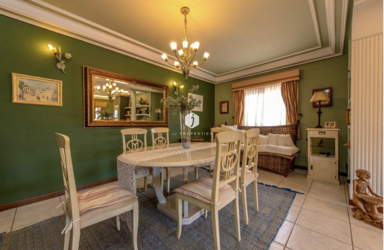 Tweedehands - Villa -
La Mata - Costa Blanca