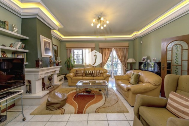 Tweedehands - Villa -
La Mata - Costa Blanca